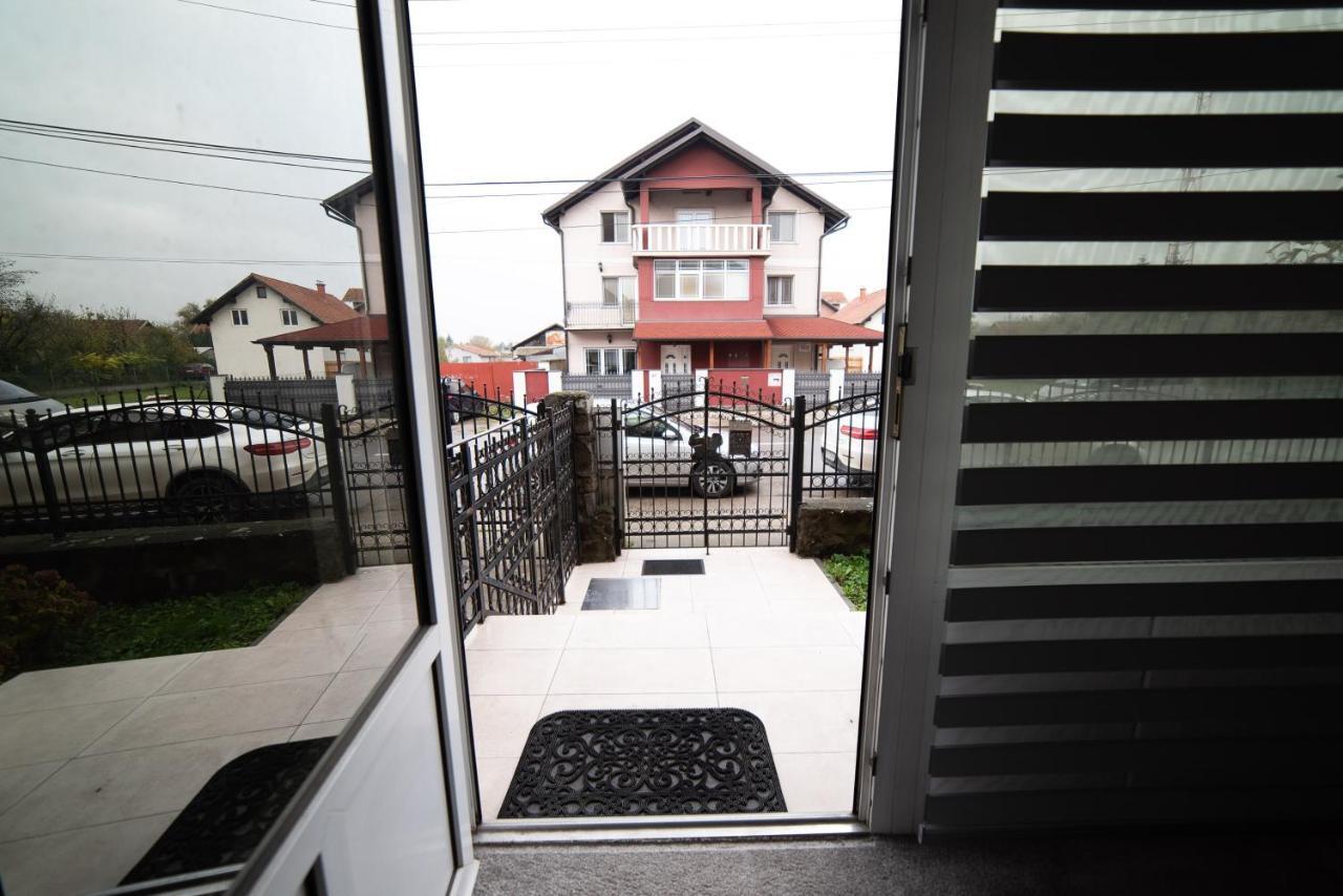 Ferienwohnung JelenaR Novi Sad Exterior foto