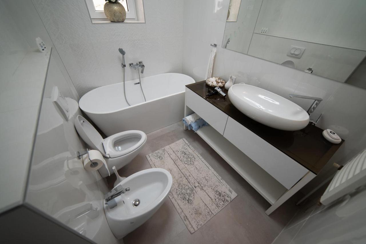 Ferienwohnung JelenaR Novi Sad Exterior foto