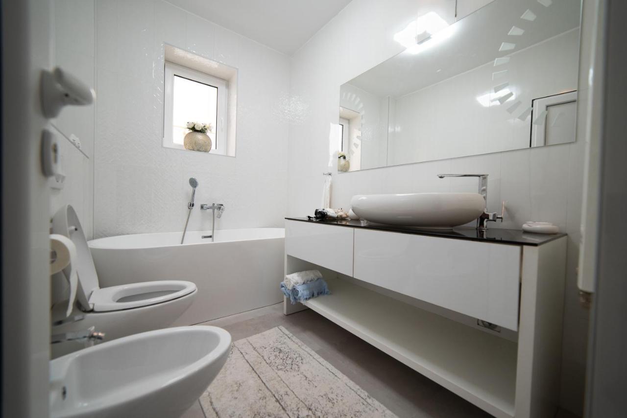Ferienwohnung JelenaR Novi Sad Exterior foto